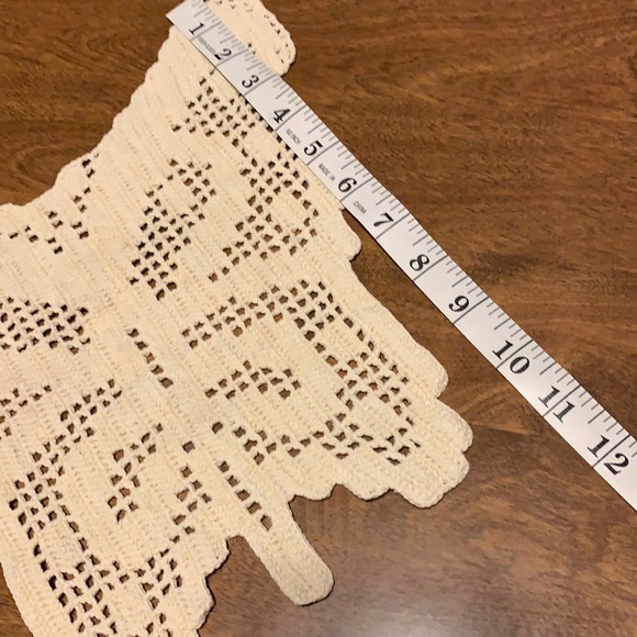 Vintage Butterfly crocheted doily Handmade - Picture 3 of 6